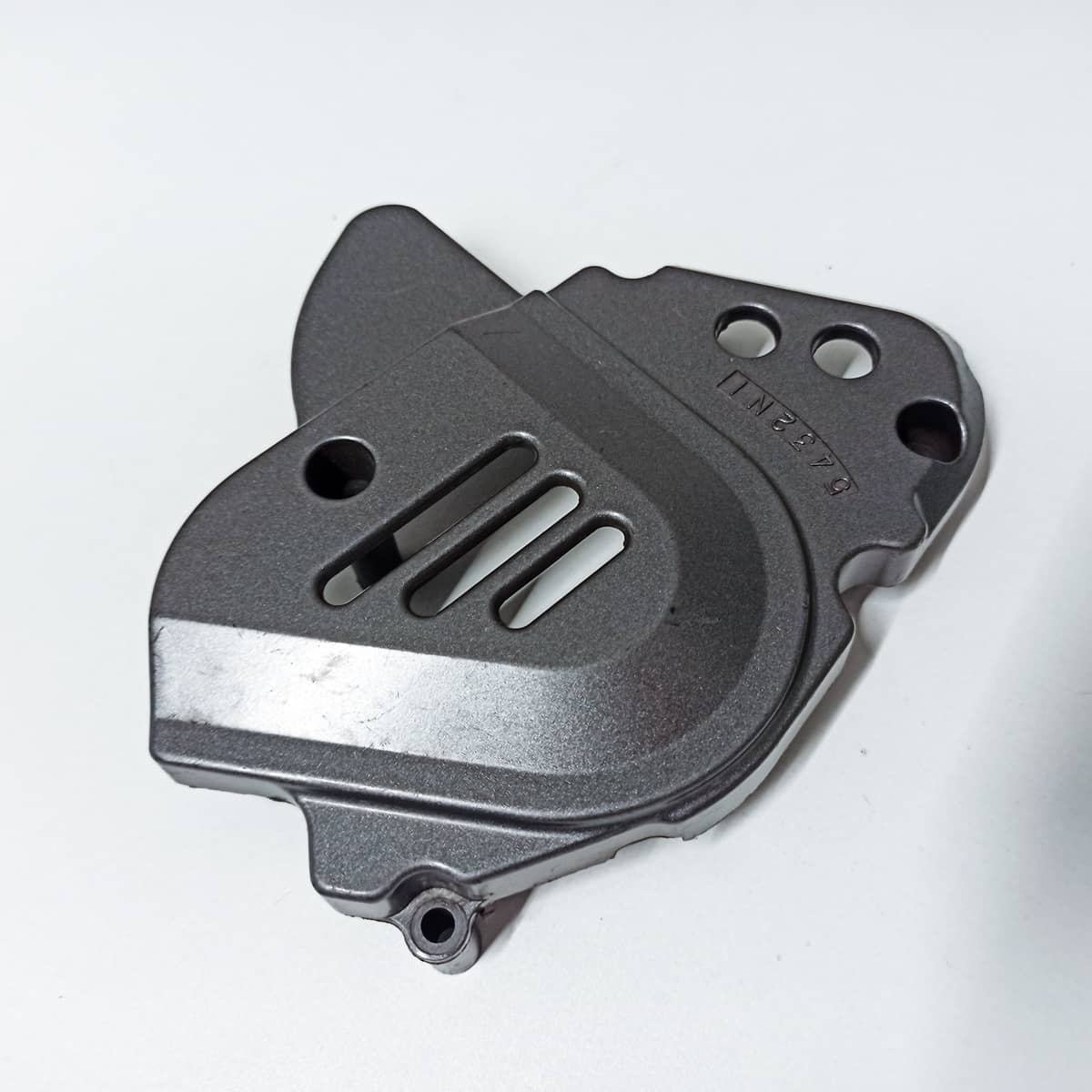 Protège pignon de Suzuki DR 650 R RS RSE DJEBEL