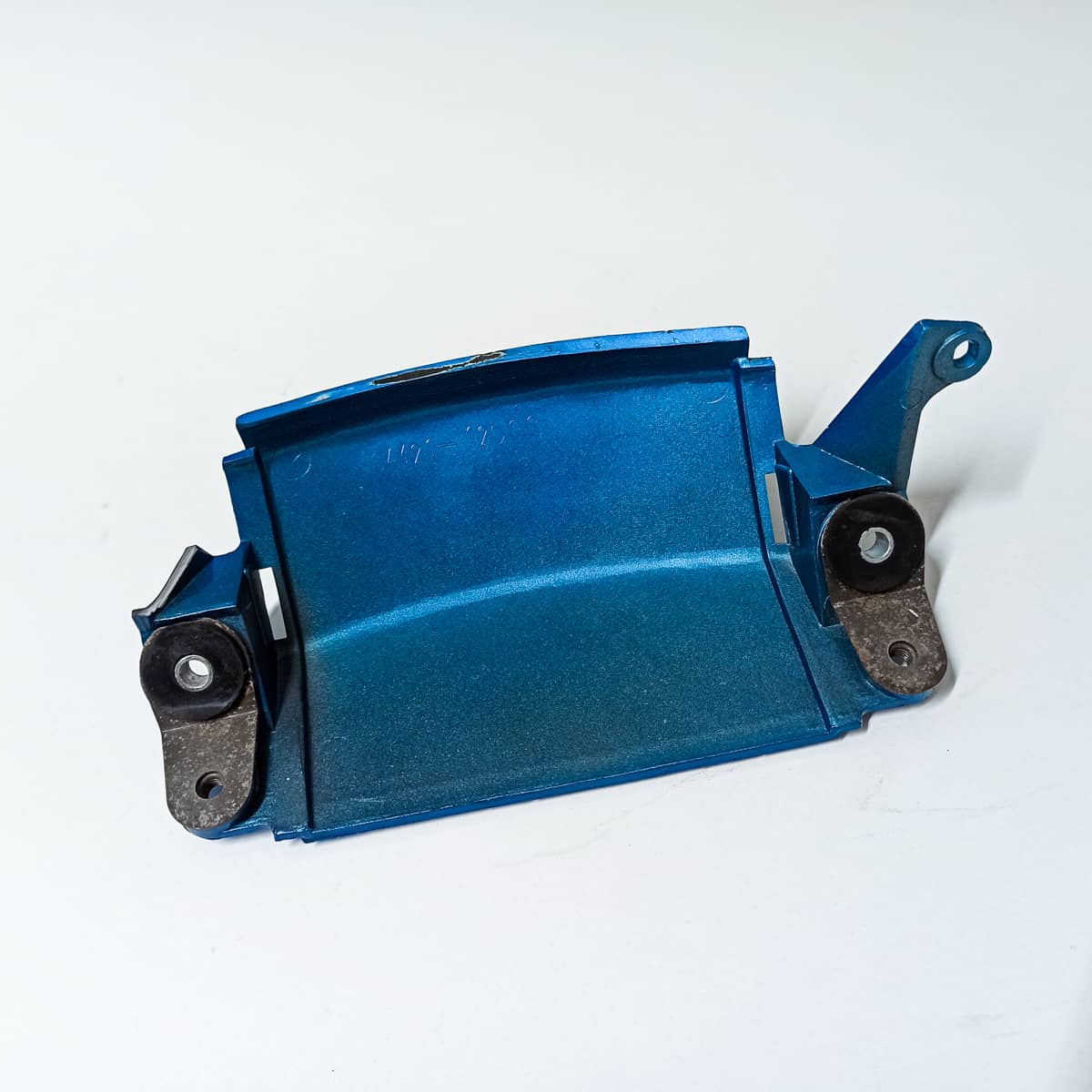 Carénage sous phare de Suzuki DR 650 RS de 1991